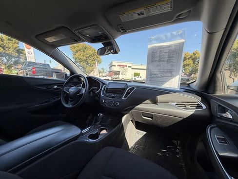 Used 2020 Chevrolet Malibu LT FWD image 30