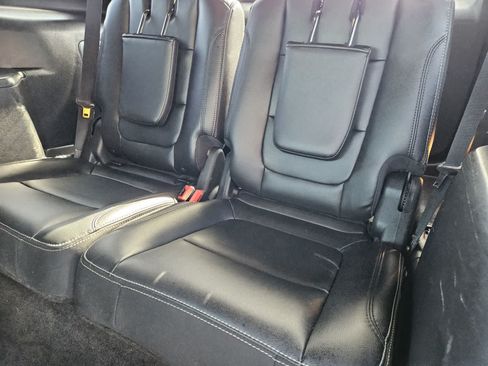 Used 2016 Ford Explorer Limited w/ Equipment Group 301A FWD image 27