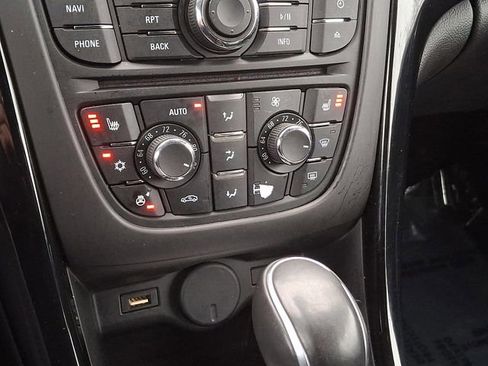 Used 2017 Buick Cascada Premium image 18