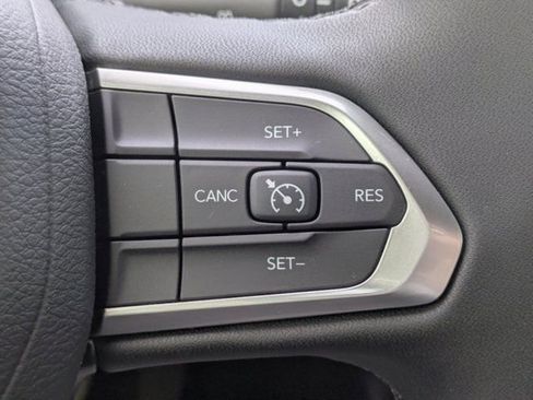 New 2026 Jeep Compass Latitude w/ Sun and Sound Group AWD/4WD image 22
