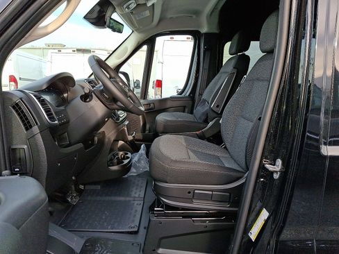 New 2025 RAM ProMaster 2500 w/ Quick Order Package 22H SLT+ image 9