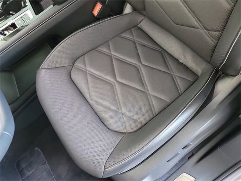 Used 2024 Volkswagen Atlas SE image 20