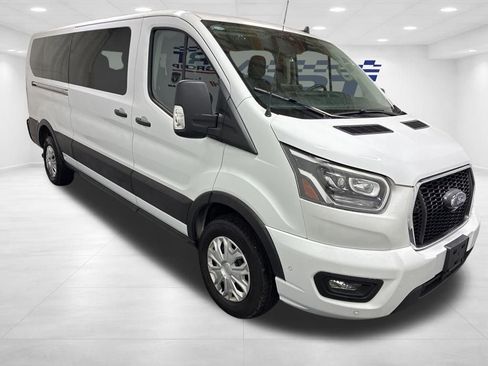 Used 2023 Ford Transit 350 XLT image 3