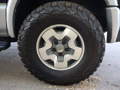 Used 2002 Chevrolet Blazer LS w/ Preferred Equipment Group AWD/4WD image 35