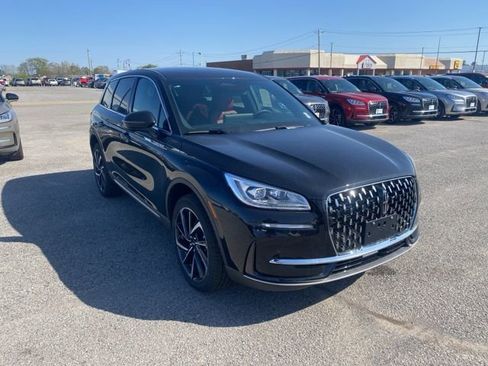 New 2025 Lincoln Corsair Reserve w/ Rear Removable Package Tray AWD/4WD image 8