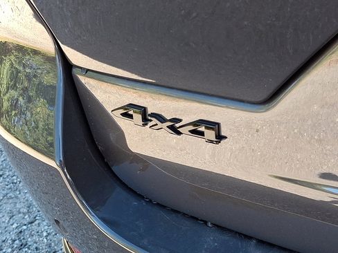 New 2025 Jeep Grand Cherokee Altitude image 18