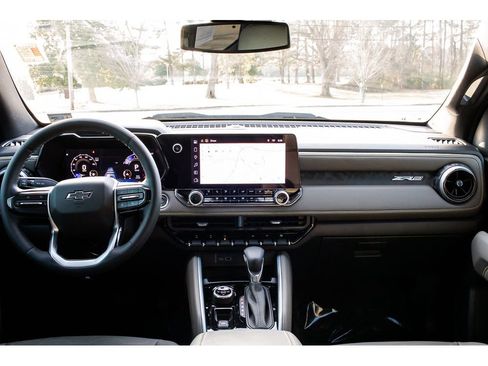 Used 2025 Chevrolet Colorado ZR2 image 14