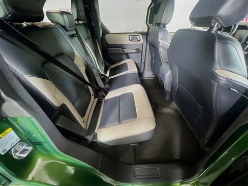 Used 2024 Ford Bronco Wildtrak image 29