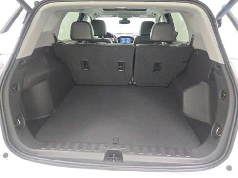 Used 2024 GMC Terrain SLT w/ Infotainment Package II image 18