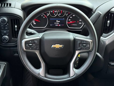 Used 2022 Chevrolet Silverado 1500 Custom w/ Safety Confidence Package AWD/4WD image 19