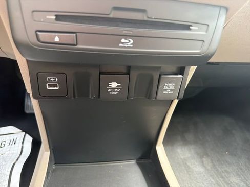 Used 2023 Honda Odyssey Touring image 27