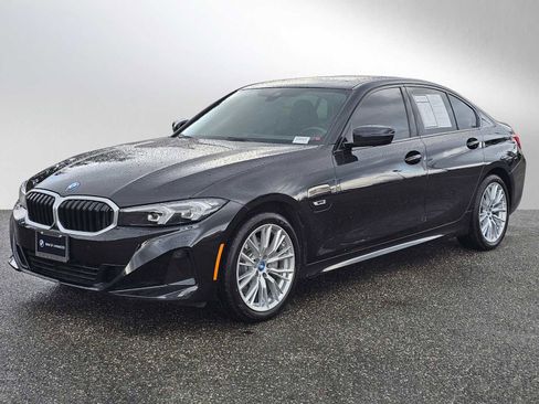 Used 2023 BMW 330e w/ Driving Assistance Package image 7