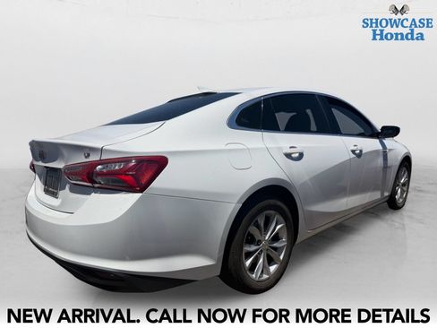 Used 2022 Chevrolet Malibu LT FWD image 5
