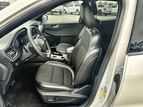 Used 2025 Ford Escape ST-Line w/ Tech Pack #1 AWD/4WD image 11