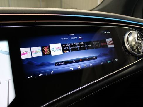 Used 2023 Mercedes-Benz EQS 580 4MATIC SUV image 35