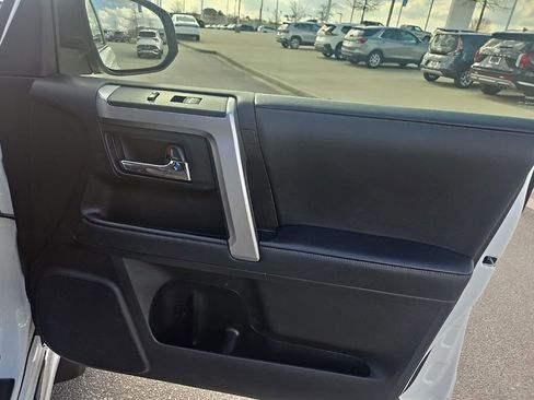 Used 2021 Toyota 4Runner Limited image 37