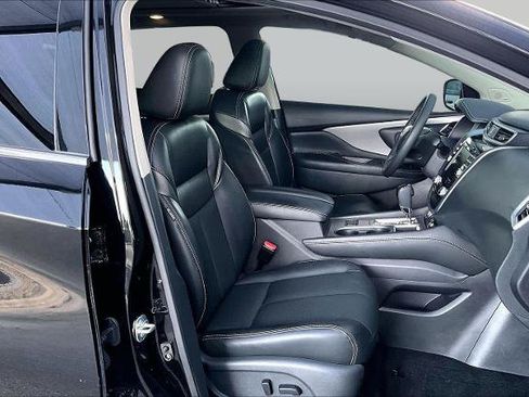 Certified 2023 Nissan Murano SL w/ SL Moonroof Package FWD image 9