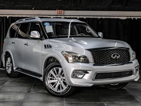 Used 2016 INFINITI QX80 2WD w/ Driver's Assistance Package image 9