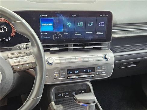 Used 2025 Hyundai Kona SEL FWD image 13