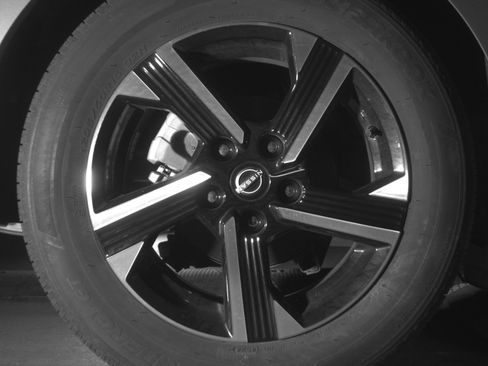 Used 2025 Nissan Sentra SV image 15