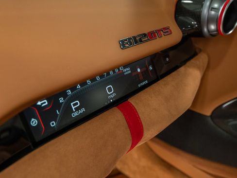 Certified 2022 Ferrari 812 GTS RWD image 30