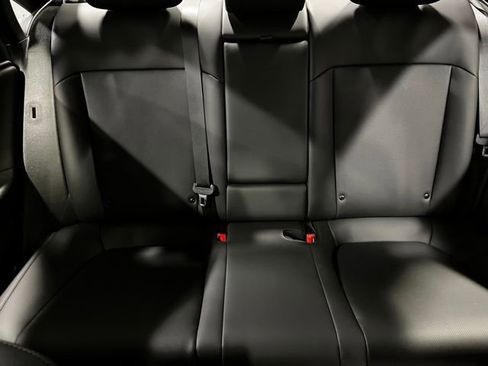 Used 2024 Hyundai Ioniq 6 Limited image 13