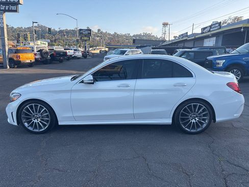 Used 2019 Mercedes-Benz C 300 Sedan image 12