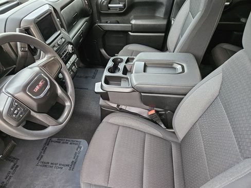 Used 2024 GMC Sierra 1500 Pro w/ Pro Value Package image 17