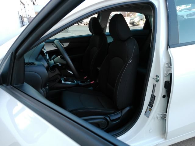 Used 2024 Kia Forte LXS w/ LXS Technology Package FWD image 15
