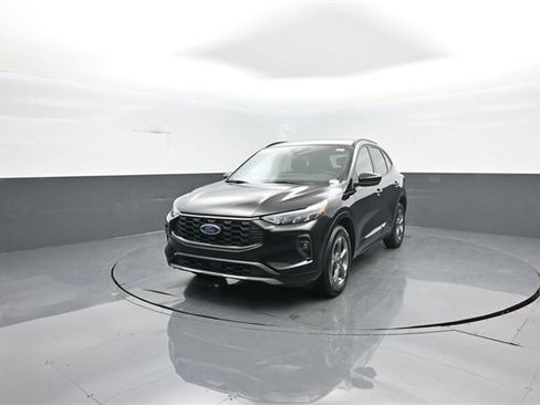 Used 2024 Ford Escape ST-Line Select w/ Tech Pack #1 image 3