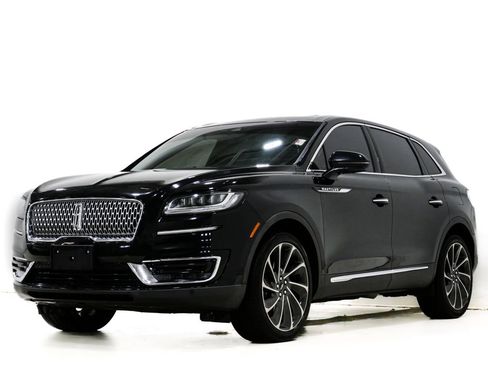 Used 2020 Lincoln Nautilus Reserve w/ Equipment Group 202A image 3