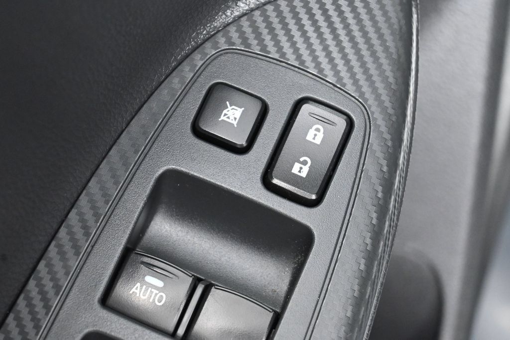 Used 2025 Mitsubishi Eclipse Cross SE AWD/4WD image 12