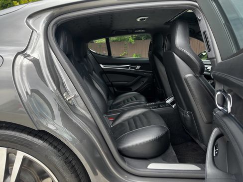 Used 2012 Porsche Panamera Turbo S image 10