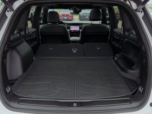 Used 2025 Jeep Grand Cherokee Limited w/ Black Appearance Package RWD image 42