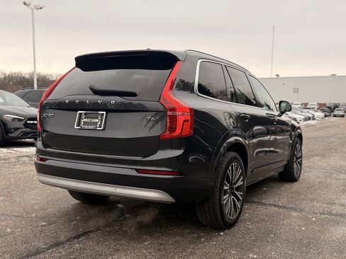 Used 2022 Volvo XC90 T6 Momentum w/ Advanced Package image 6