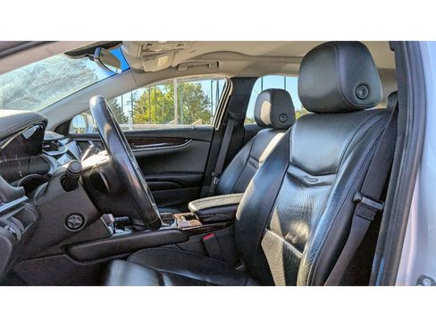Used 2017 Cadillac XTS Luxury image 15