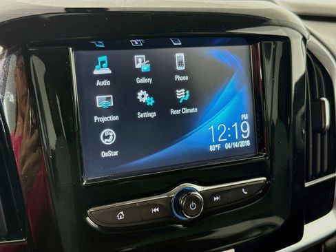 Used 2018 Chevrolet Traverse LS FWD image 11