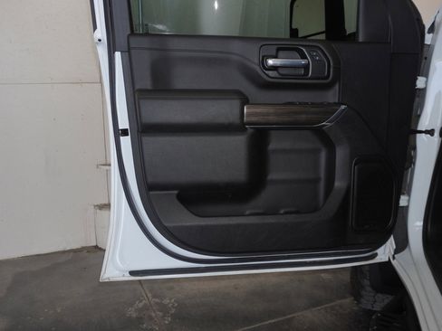 Used 2022 Chevrolet Silverado 2500 LT w/ All Star Edition image 35