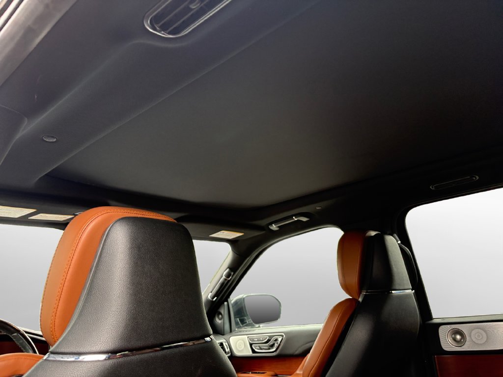 Used 2020 Lincoln Navigator Reserve w/ Equipment Group 208A Reserve AWD/4WD image 23