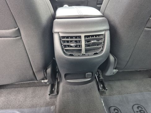 Used 2020 Chevrolet Malibu LT FWD image 15