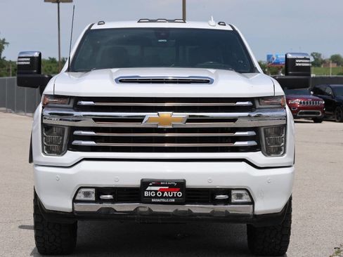 Used 2020 Chevrolet Silverado 3500 High Country w/ Technology Package AWD/4WD image 2