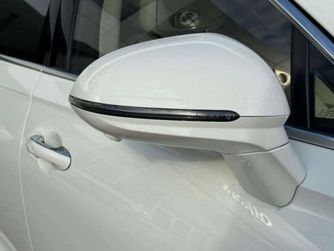 New 2026 Bentley Flying Spur Plug-In Hybrid AWD/4WD image 19
