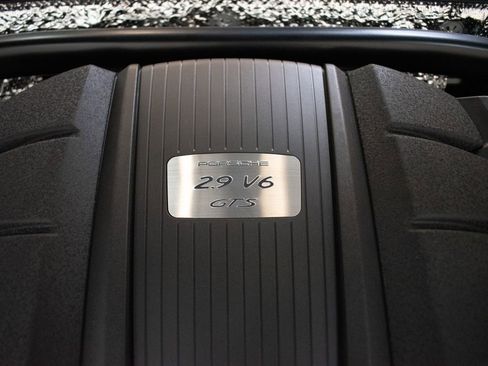 New 2026 Porsche Macan GTS image 19