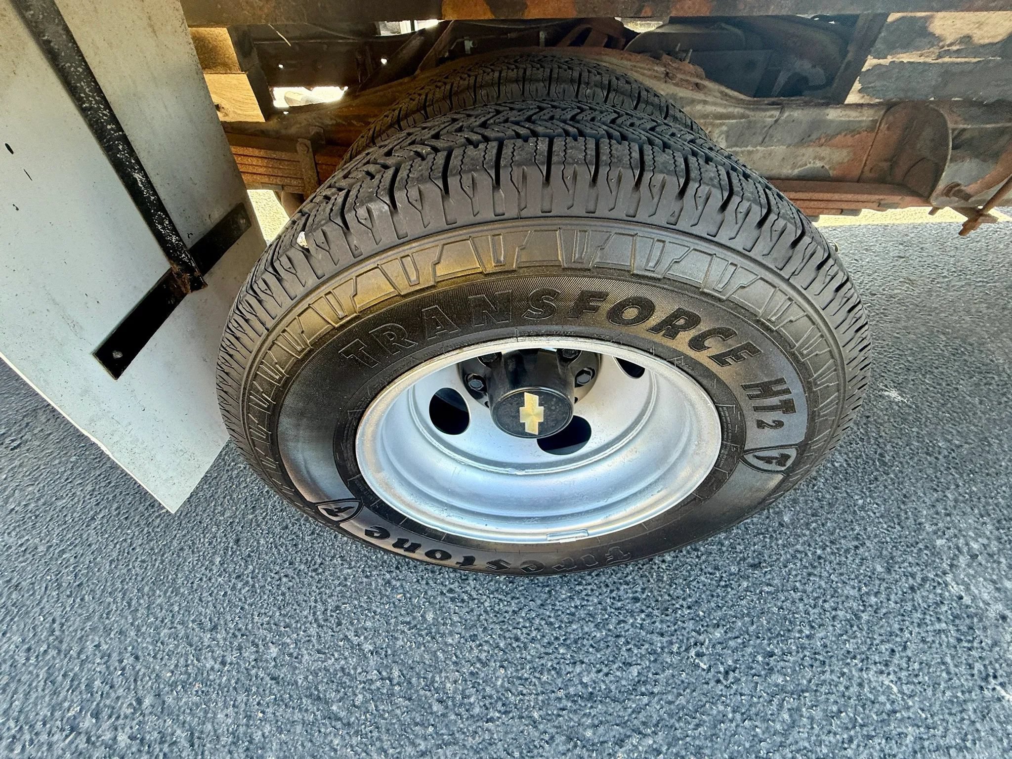 Used 2001 Chevrolet Express 3500 RWD image 17