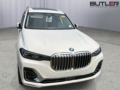 Used 2022 BMW X7 xDrive40i w/ Executive Package AWD/4WD image 5