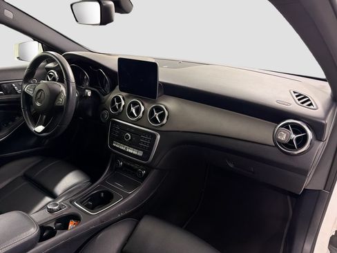 Certified 2020 Mercedes-Benz GLA 250 image 27