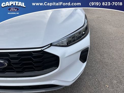 Certified 2023 Ford Escape ST-Line w/ Tech Pack #1 image 11