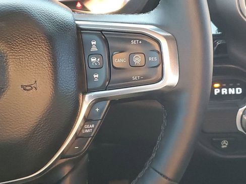 Used 2025 RAM 1500 Laramie w/ Night Edition image 36