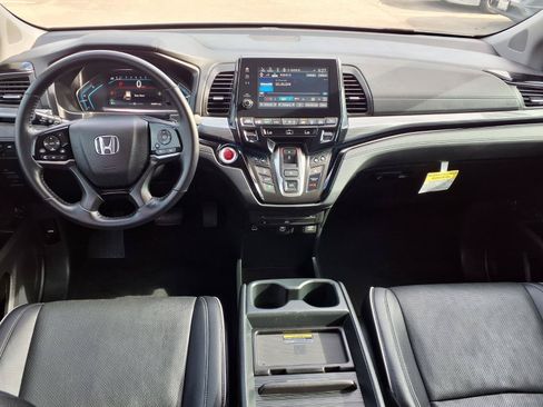 Certified 2023 Honda Odyssey Elite image 4