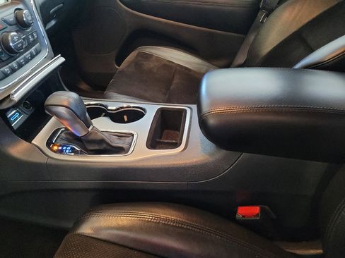 Used 2017 Jeep Grand Cherokee Altitude image 26